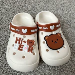 Toddler crocs